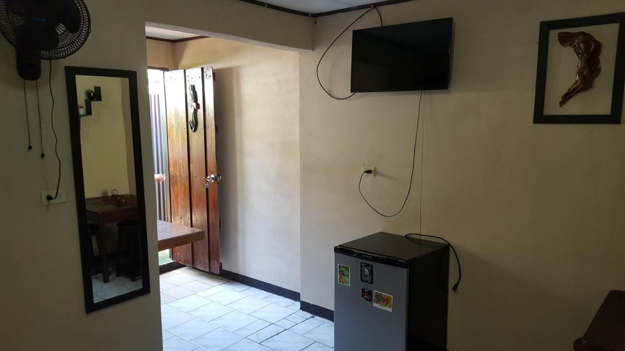 Red Frog Hotel La Fortuna Extérieur photo
