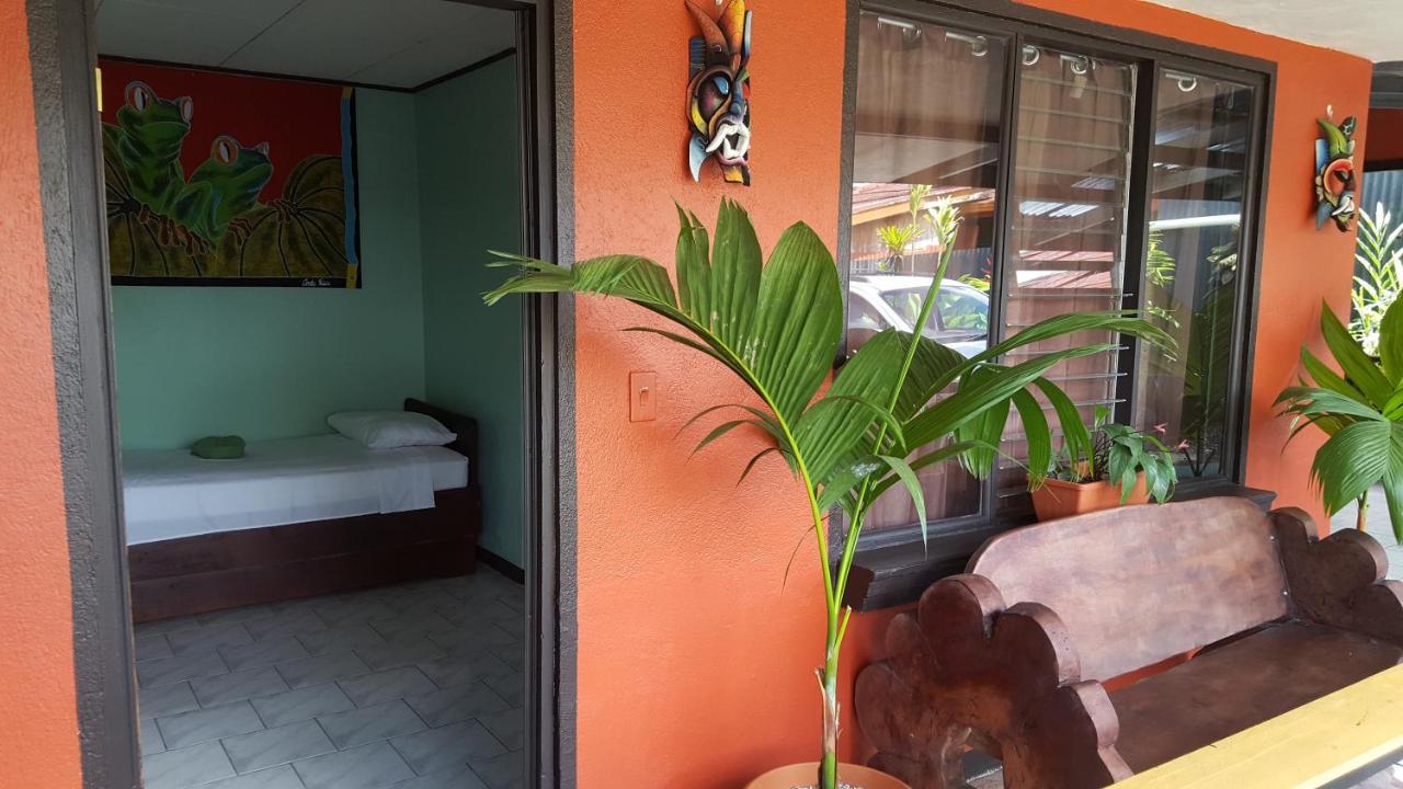 Red Frog Hotel La Fortuna Extérieur photo