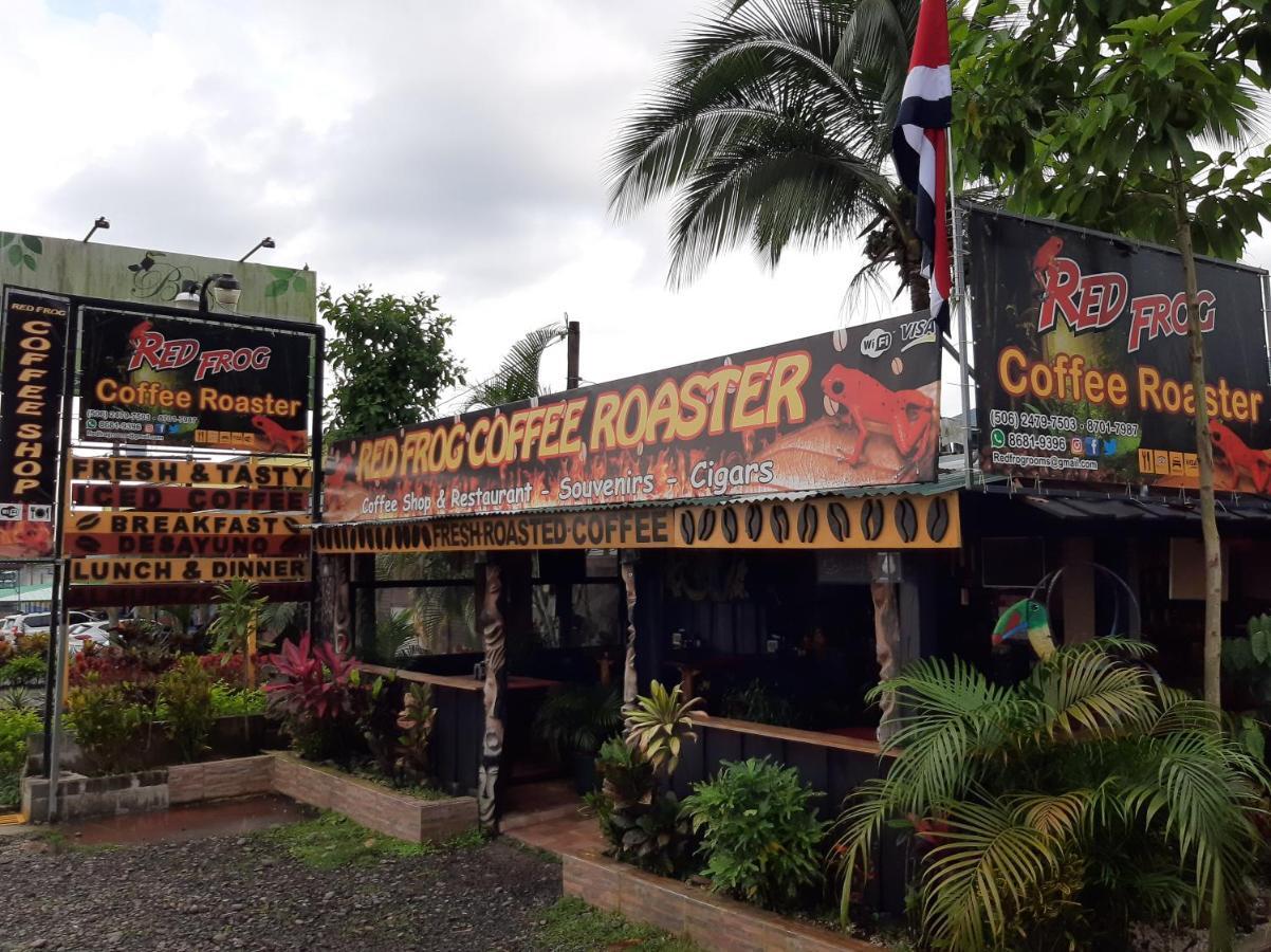 Red Frog Hotel La Fortuna Extérieur photo