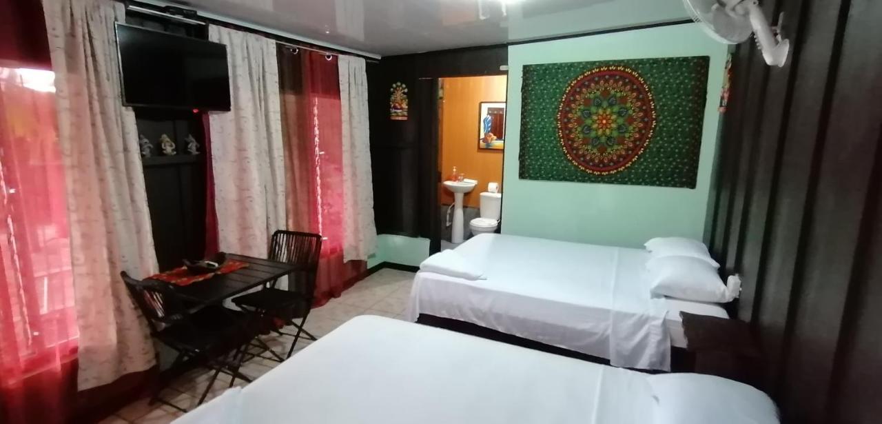 Red Frog Hotel La Fortuna Extérieur photo